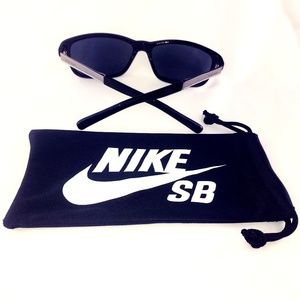 New Nike SB Microfiber Eye Sunglasses Pouch Bag